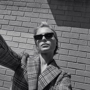 OFF-WHITE c/o VIRGIL ABLOH SMALL SUNGLASSES